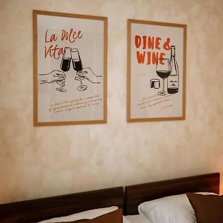 Kesta, Centrum, Free Parking アパート マルティン