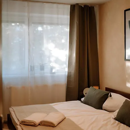 Kesta, Centrum, Free Parking アパート マルティン