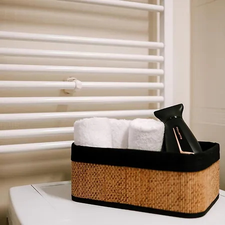 Kesta, Centrum, Free Parking マルティン