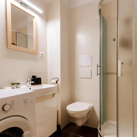 Kesta, Centrum, Free Parking アパート