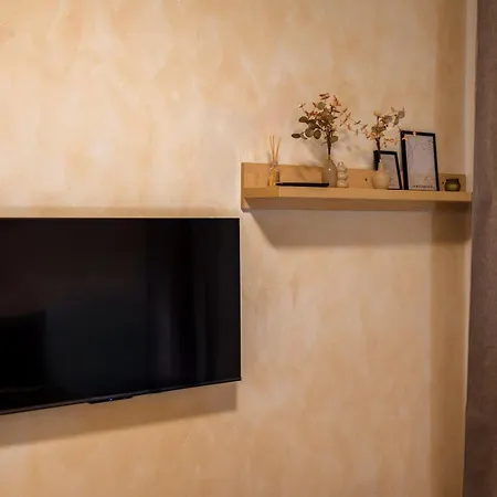 Kesta, Centrum, Free Parking Apartment *