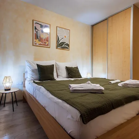 Kesta, Centrum, Free Parking アパート マルティン