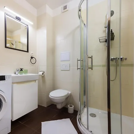 Kesta, Centrum, Free Parking アパート マルティン