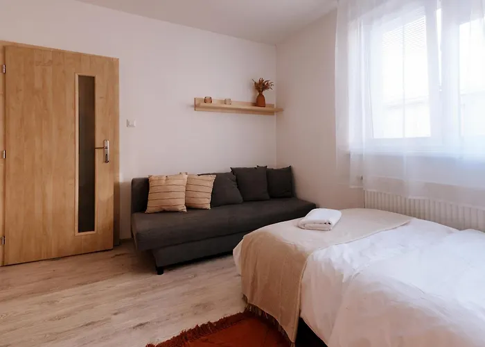 Kesta, Centrum, Free Parking Martin