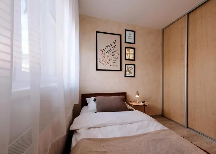 Lägenhet Kesta, Centrum, Free Parking Martin