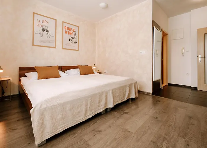 Kesta, Centrum, Free Parking Lägenhet *