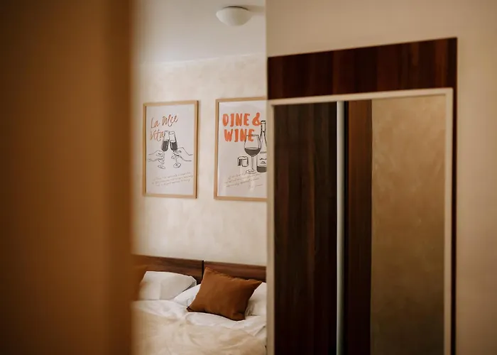 Kesta, Centrum, Free Parking 马汀