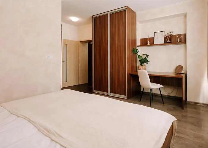 Lägenhet Kesta, Centrum, Free Parking