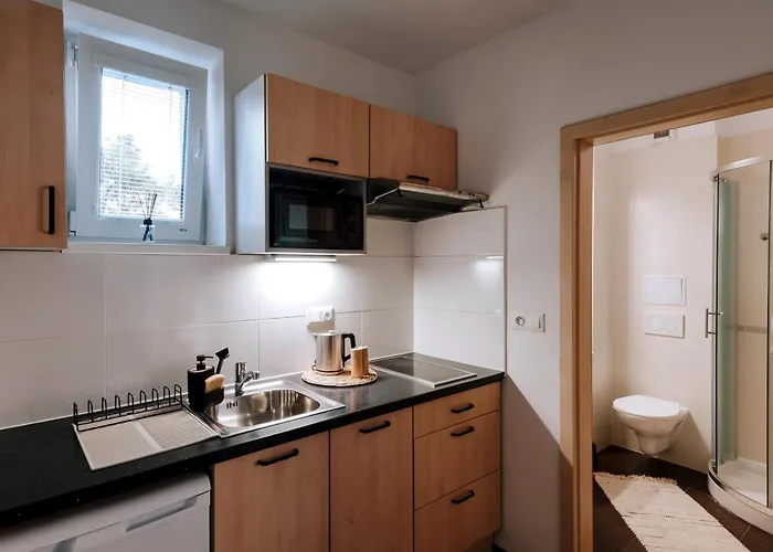 Kesta, Centrum, Free Parking Martin