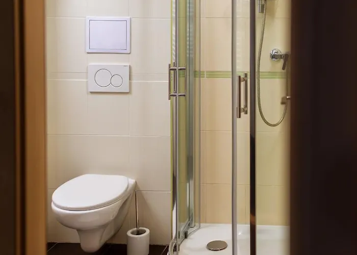 Kesta, Centrum, Free Parking * Martin