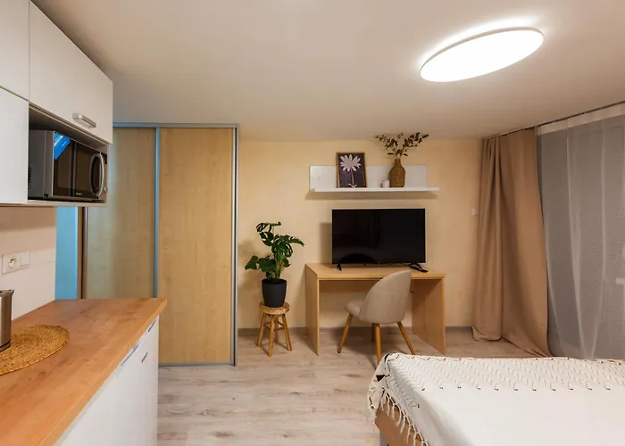 Lägenhet Kesta, Centrum, Free Parking