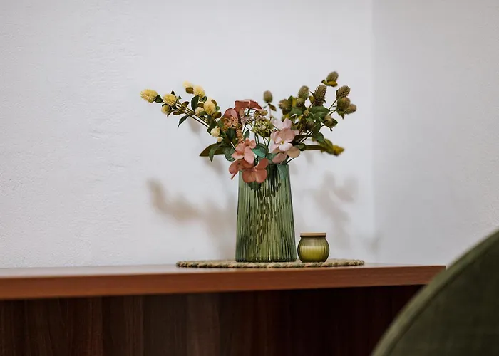 Kesta, Centrum, Free Parking *