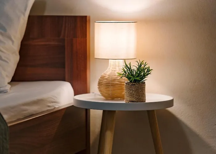 Kesta, Centrum, Free Parking